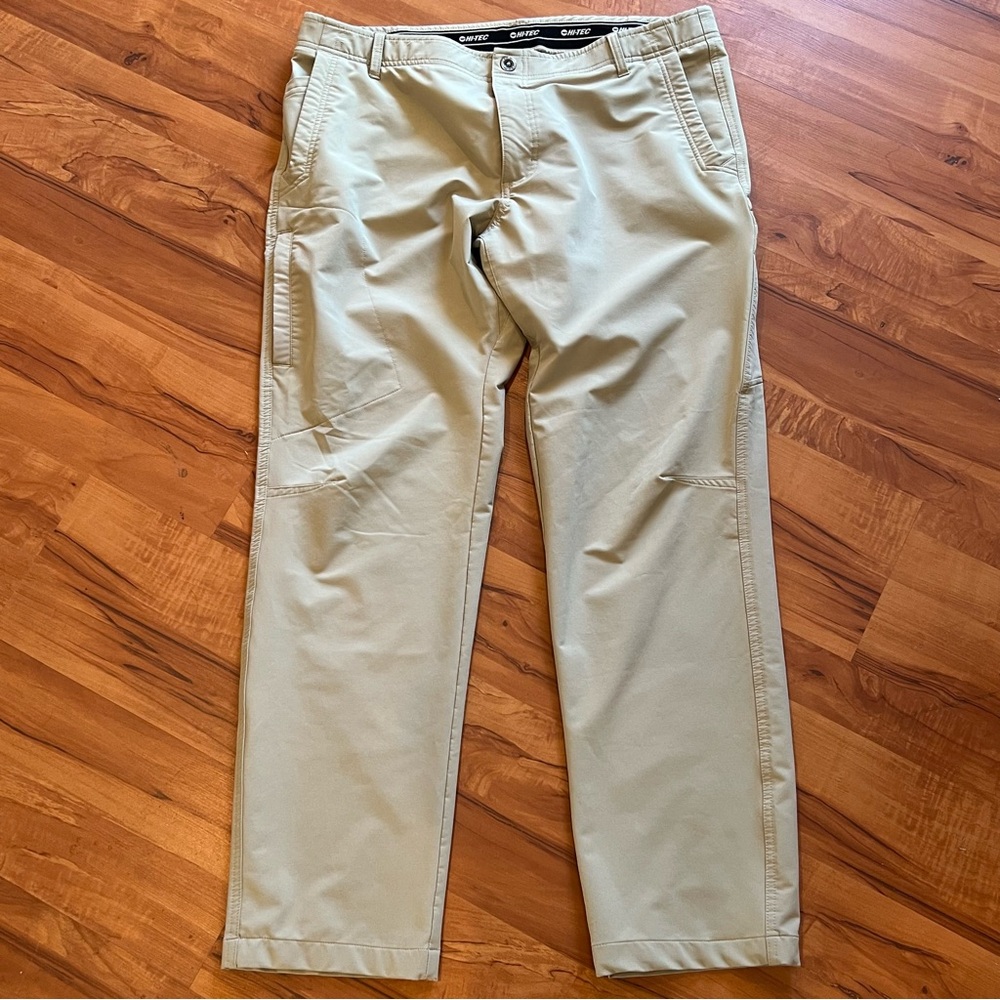 Men's Tan  Hi-Tech Refuge Crossover Functional Cargo Pants in Size 38/32